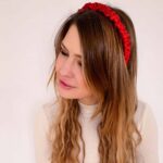 Ellie hedvábná čelenka do vlasů - červený rubín