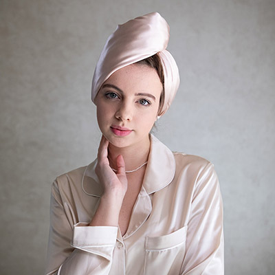 Daphne hedvábný turban na vlasy – růžové zlato
