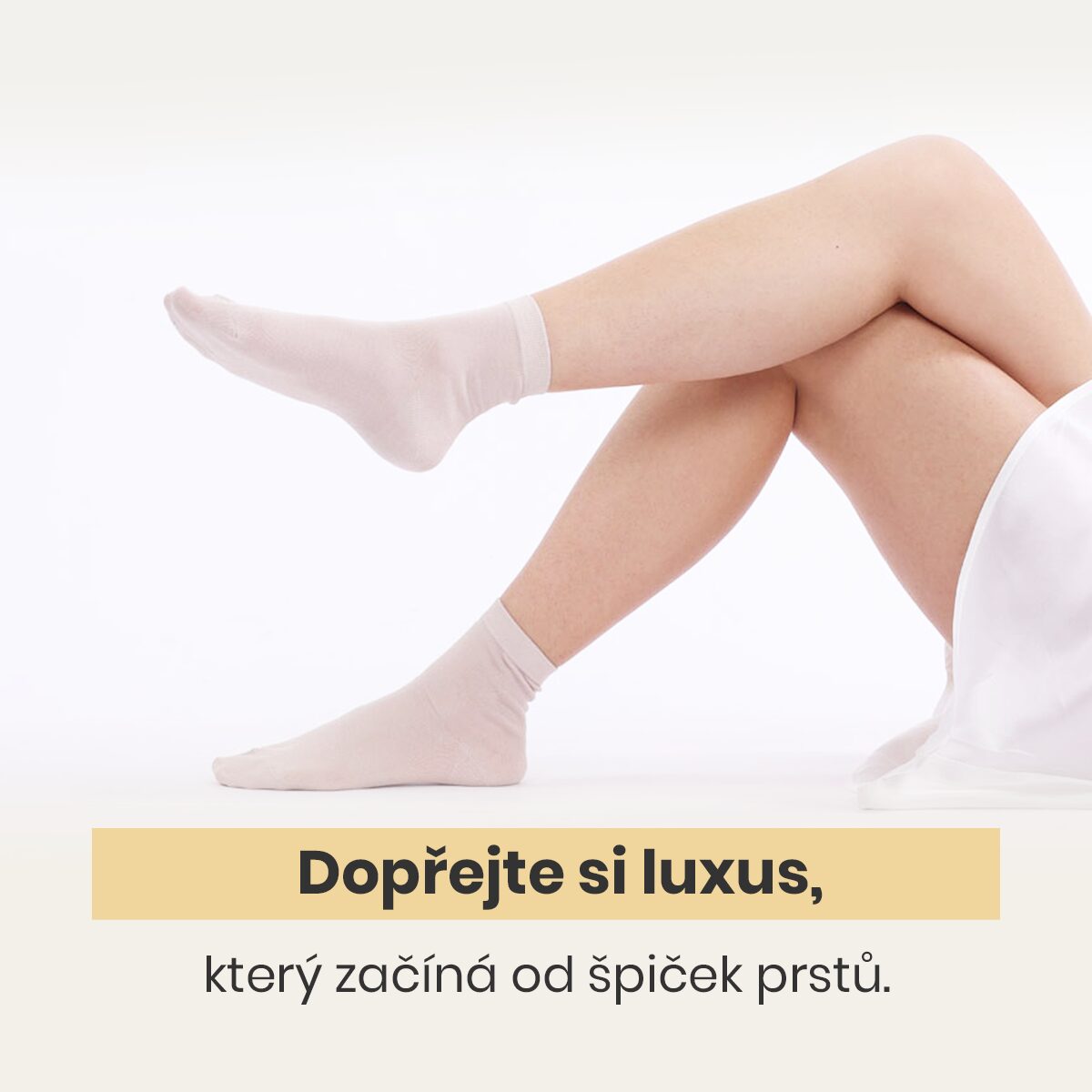 Hedvábné ponožky bílé