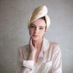 Daphne hedvábný bonnet pro dlouhé vlasy – Zlatý champagne