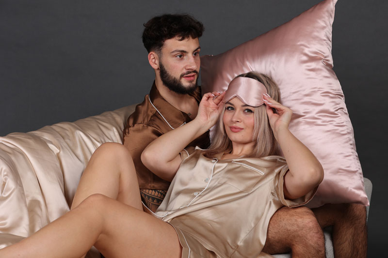 Hedvábné povlečení 70 × 80(90) a maska – odstín růžové zlato