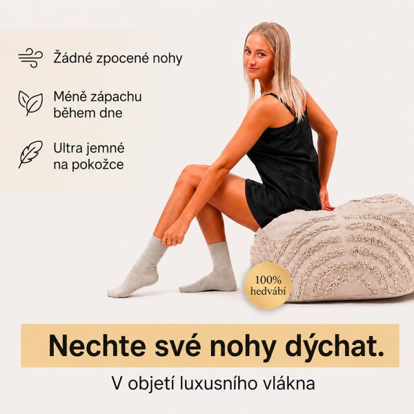Luxusní ponožky z morušového hedvábí ve světle šedé barvě