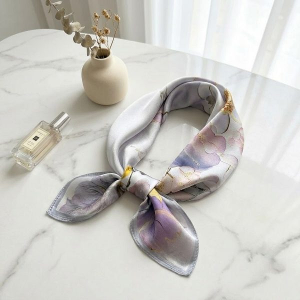 Hedvábný šátek - Floral Silk (53x53cm)